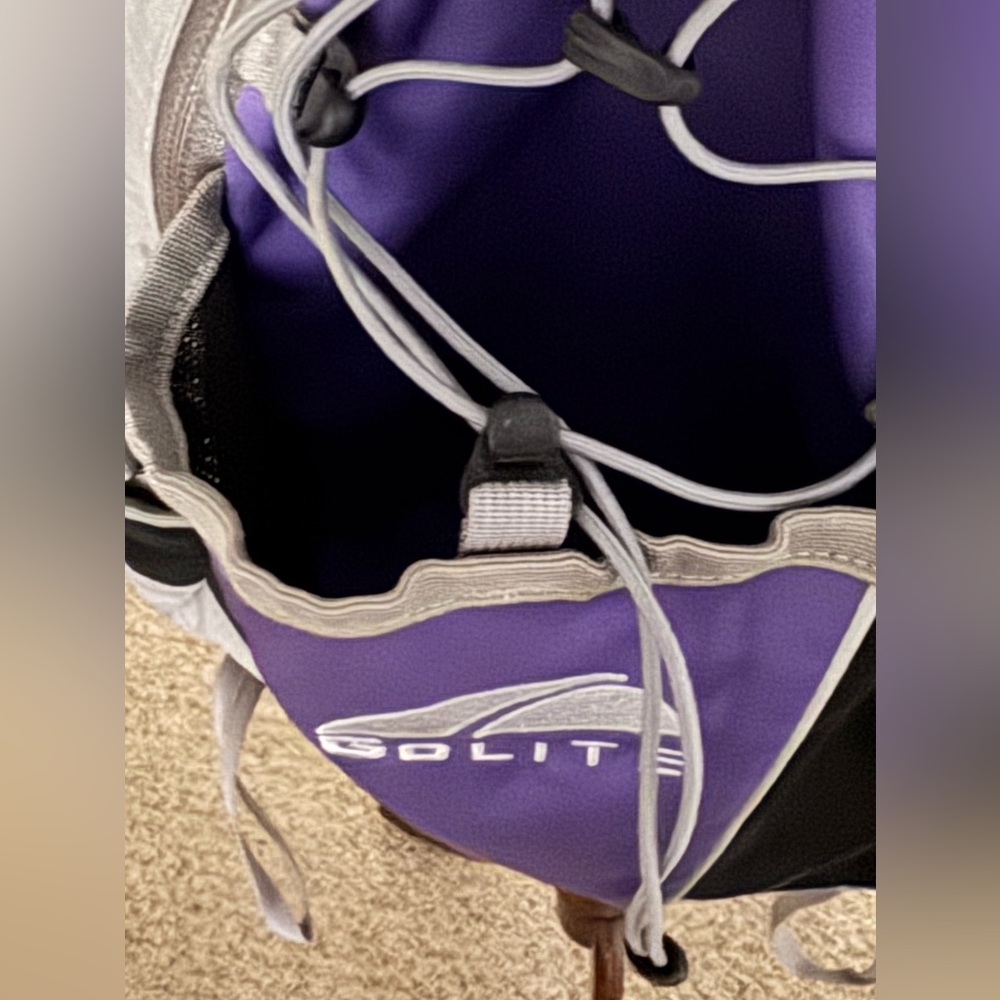 GoLite VO24, an ultralight hiking daypack specifically designed for Women - Picture 7 of 11